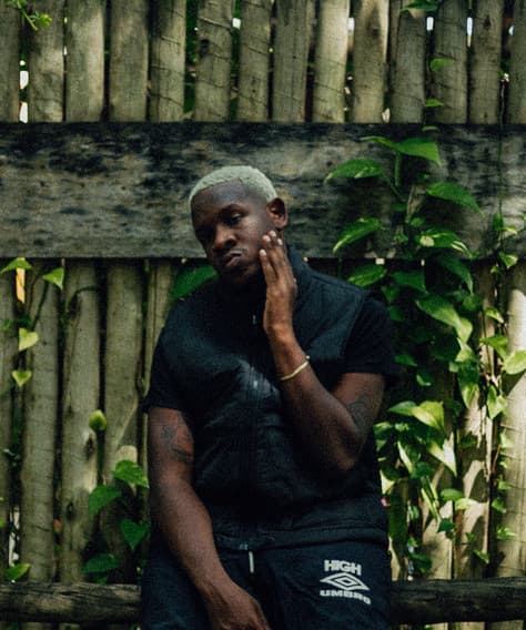 Foto do artista Akilla