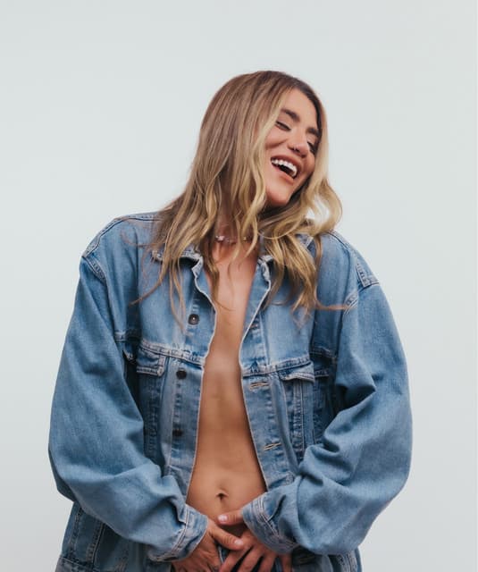 Foto do artista Cynthia Luz