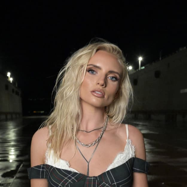 Foto do artista Livvy Lauren