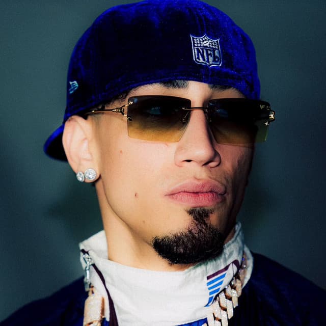 Foto do artista Omar Courtz