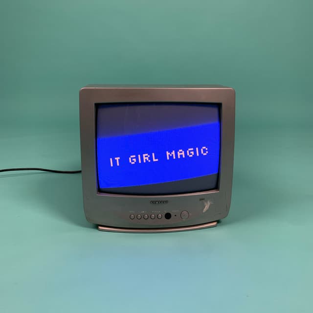 IT GIRL MAGIC